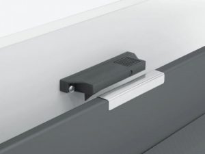 Фиксатор (поводок) для внутреннего ящика 9-21 мм, серый